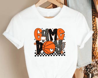 Game Day Basketball Shirt, Retro Leopard Print Hoop Tee, Cute Orange Sports Top for Fans, Trendy Match Day Style with Playful Basketball
