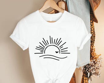 minimal sun line art shirt, sunrise wave graphic tee, simple beach tshirt, ocean line drawing top, summer minimalist shirt women