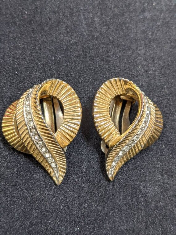 Jomaz earrings deals