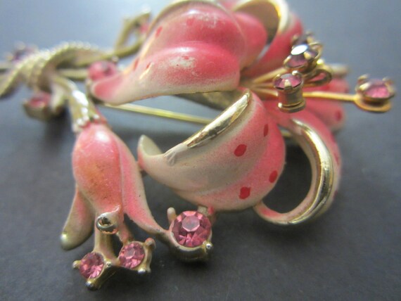 Vintage Pink Flower Floral Brooch Pink Rhinestones - image 3