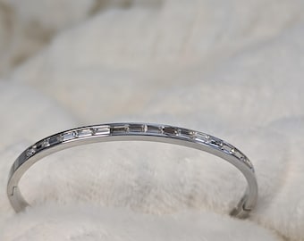 Minimalist Silver Crystal Cuff Bracelet | Elegant Open Bangle for Women | Dainty Everyday Jewelry NoTarnish| Luxury Stackable Bracelet Gift|