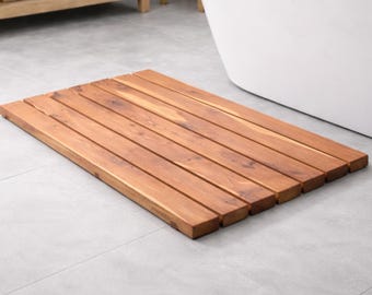 Tappetino da bagno aromatico in cedro rosso orientale: antiscivolo e resistente alla muffa.