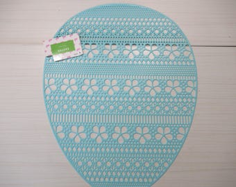 Place Mats Set  of 4.    15.55" x 12.40   Hand Wipeable.   Blue
