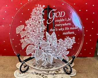 Vintage verzamelbord van geëtst glas - "God Made Mothers"-vers bloemenvlinder
