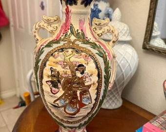 Jarrón vintage japonés estilo satsuma de porcelana Moriage pintada a mano