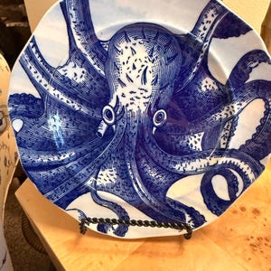 Anthropologie Octopus Salad Plate | Coastal Nautical Beach House Dinnerware image 2