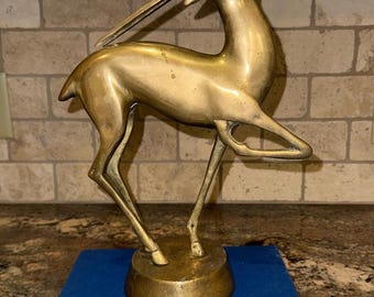 Gran escultura vintage de ciervo de latón / Decoración de animales de estilo moderno de mediados de siglo, Hollywood Regency