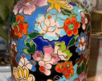 Jarrón floral vintage de cloisonné / Jarrón de latón esmaltado colorido / Decoración asiática estilo chinoiserie / Acento grandmillennial