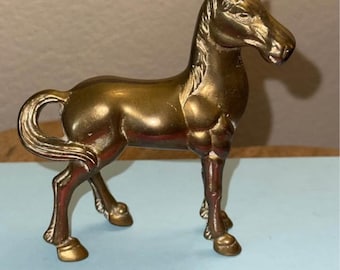 Figura de caballo vintage de latón macizo, decoración ecuestre
