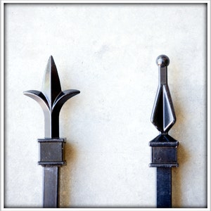 ORNAMENTAL LAWN STAKE / Post / Pole / Yard / Driveway marker image 6