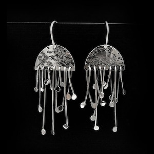 Oorbellen van geoxideerd sterling zilver, handgemaakt met textuur, boho-design
