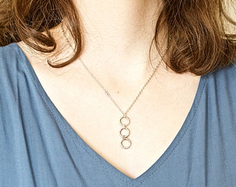 3 Generations Necklace with Textured Rings Pendant Antiqued Silver Cable Chain Minimalist Jewelry