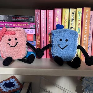 Book Bestie Crochet Plush Stuffed Figure Bookshelf Decoration