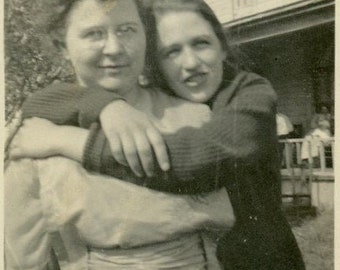 Antique Photo - "Always a Momma's Girl" - 133