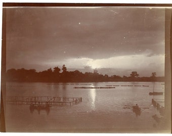 Photographie ancienne sur plaque de verre - « Lever de soleil sur le lac » - 94