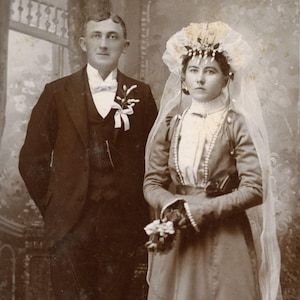 "1800er Antike Kabinett Fotografie - ""Verheiratet in Liebe"" - Schöne Hochzeit Braut Bräutigam Foto, viktorianisch."