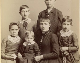 Antique Cabinet Card Photograph - "Mother of the Atlantic Five" - Striking Family, Stern Face Looks - BX6