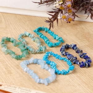 Pulsera de cristal natural, hecha a mano, con piedras preciosas curativas, ideal para equilibrar y lucir un estilo bohemio chic.