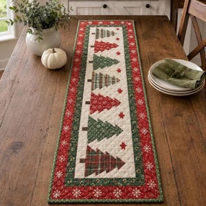 Christmas Tree Quilted Table Runner, Rustic Plaid Winter Holiday Table Runner, Red Green Snowflake Dining Table Linens, Xmas Table Decor