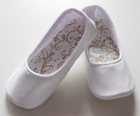 white flower girl shoes