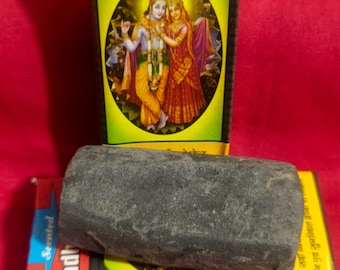 Juego de 2 Tilak oscuros perfumados RadhaKund Tilak natural para Pooja Krishna tilak Radha tilak Tilak oscuro perfumado de Vrindavan Cha negro perfumado