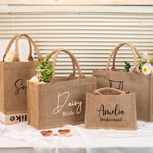 Custom Name Jute Bag,Personalized Burlap Bags,Monogram Beach Tote Bag,Gift Tote Bags,Jute Beach Bag,Custom Bridesmaid Proposal Gifts