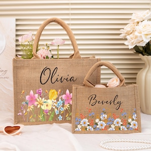 Personalized Burlap Tote Bag,Floral Name Jute Bag,Burlap Beach Bag,Beach Tote Bag,Wedding Jute Bag Gift,Bridal Shower Gift,Bridesmaid Gift