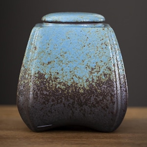 Rustic Ceramic Tea Canister with Lid – Gilded Kiln Glaze Loose Leaf Tea Storage Jar – Japanese Style Pu’er Tea Caddy, Airtight Container