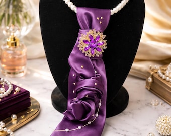 Lady Violet Luxury Tie With Pearl Necklace