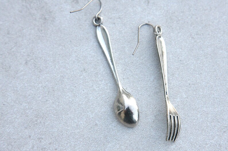 Cute whimsical fork and spoon earrings for women, food themed earrings with hypoallergenic hooks available for casual everyday wear. image 3