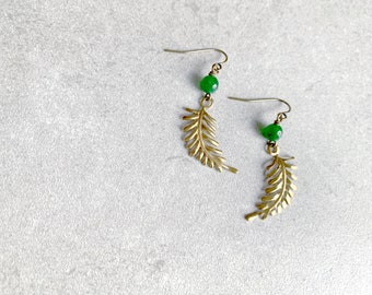 Brass fern earrings with jade beads, botanical earrings for plant lovers and outdoor enthusiasts, gift for teacher, mom, sister