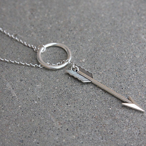 Arrow lariat necklace, Merida necklace for Disneybounding, archery necklace, hunger games jewelry