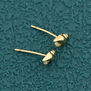 Chic 18K Gold Filled Shell Stud Earrings Cute Seashell Design Beach Style Jewelry Gift 5.4x9mm 1pair