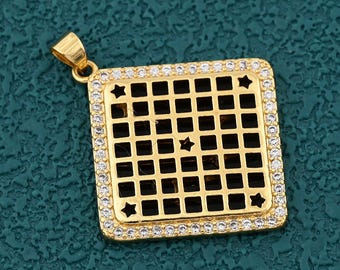 Charm cadre carré unique en or 18 carats avec bordure en zircon brillant pour collier fait main créatif 34 x 36 mm