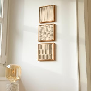 Wandreliëfset 16 x 16 cm – eikenhouten frame – minimalistische wanddecoratie – handgemaakt designobject