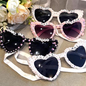 Óculos de sol personalizados com pérolas, óculos de pérolas com nome gravado, óculos de pérolas, óculos para madrinhas, óculos de sol para noivas, óculos para casamento