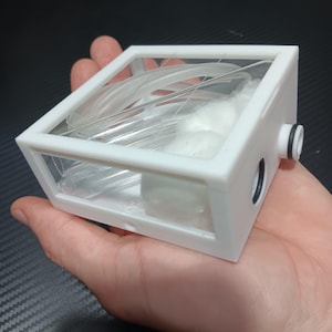 all the contents of the ant farm fit nicely inside of the outworld, and also in my hand.