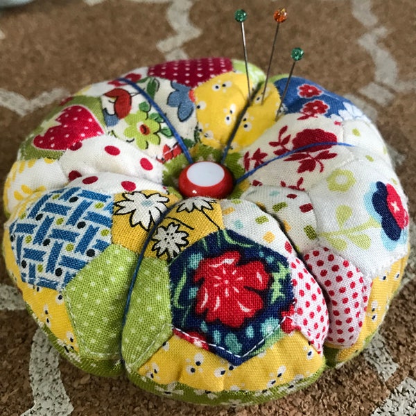 Little Hexies Pincushion PDF Pattern - SD101