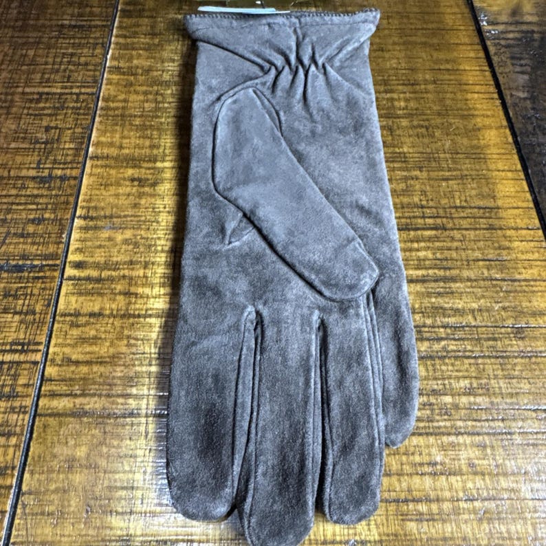 Vintage NOS Women's Isotoner Brown Suede Gloves Knit Lined 1998 Water Resistant image 2