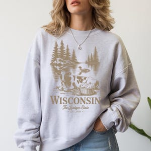 Retro State Wisconsin Dairy Cow Minimal Sweatshirt Graphic Neutral Unisex Christmas Gift Winter Apparel Tourist Travel