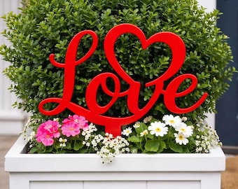 Set of 3 Love Garden Stakes | Valentine’s Yard Decor