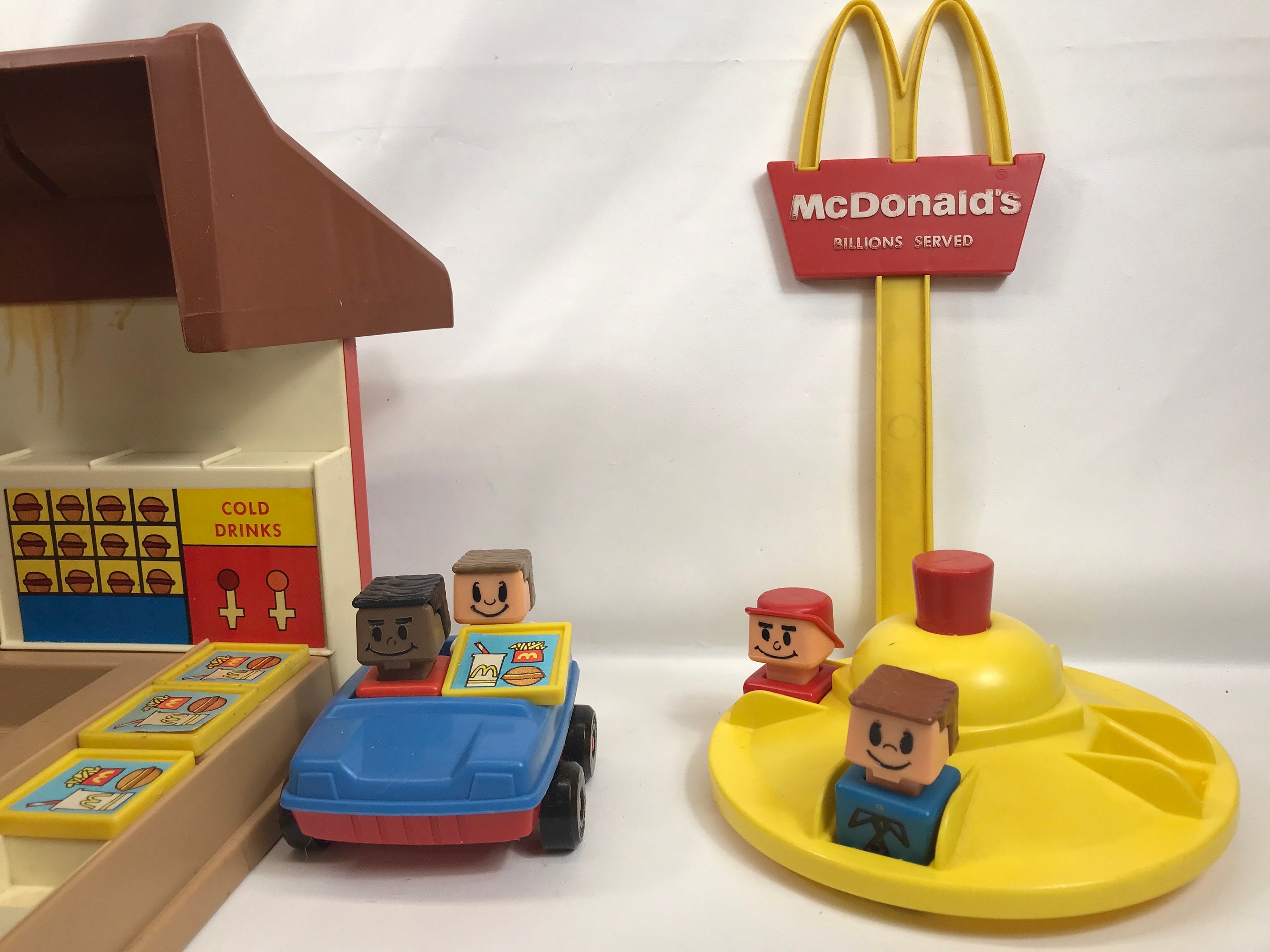 SKU: DW15175 ITEM TITLE Playskool Mcdonalds Happy Meal Chicken Mcnuggets  Fries And Drink 2000 New Brand: Playskool Co…