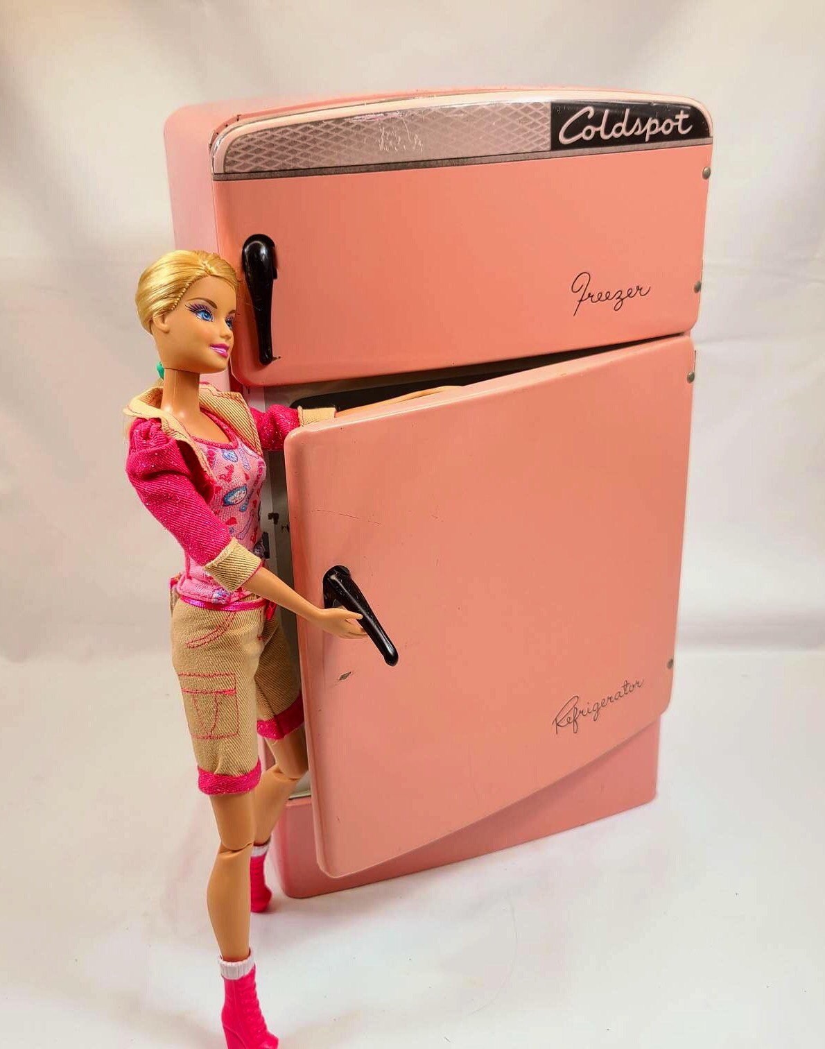 Pink 2 Door Retro Mini Fridge, Pink Mini Fridge, Magic Chef Pink