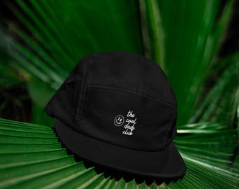 Casquette 5 panneaux The Cool Dads Club – Casquette brodée avec smiley – Casquette homme – Casquettes streetwear pour papas – Cadeau pour papa