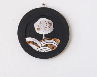 Tree of Life ceramic tile, round relief wall tile black, white, gold. Anniversary, small wedding, engagement gift, bereavement, birth gift.