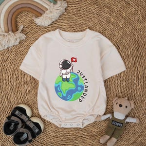 Just Landed Baby Newborn Baby Romper , Brand Bodysuit Space ship Baby Bodysuit ,Astronaut Baby Outfit, Baby Shower Gift, Funny Baby Bodysuit