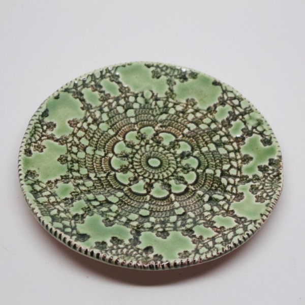Small Lace Plate  in Green