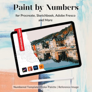 Puede incluir: Una plantilla digital de pintar por números en una tableta, que muestra una ciudad europea reflejada en el agua. La imagen incluye el texto "Paint by Numbers" y "Descarga digital". Un lápiz óptico blanco está debajo de la tableta. El fondo es una pintura abstracta.