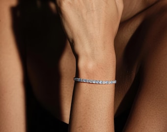 Pulsera minimalista de tenis de ópalo, pulsera de ópalo arcoíris, joyería de boda, regalo de joyería para el día a día, regalo de San Valentín para ella.