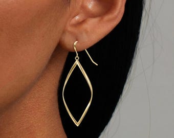 14Kゴールドフィルドイヤリング、ゴールドフープダングルイヤリング、ラージオーバルフープ、女性へのギフト、彼女へのギフト、バレンタインデーのギフト